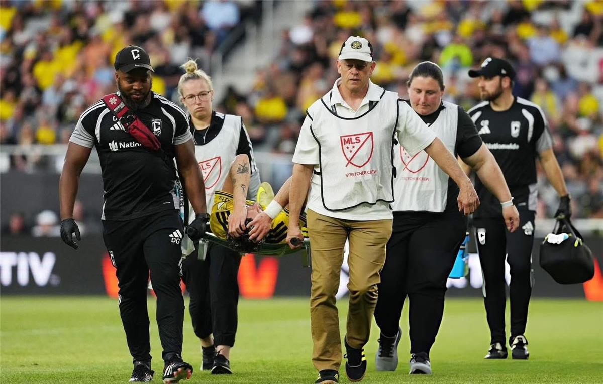 صدمة في الدوري الأمريكي: إصابة وسام أبو علي الخطيرة تثير القلق في صفوف كولومبوس كرو