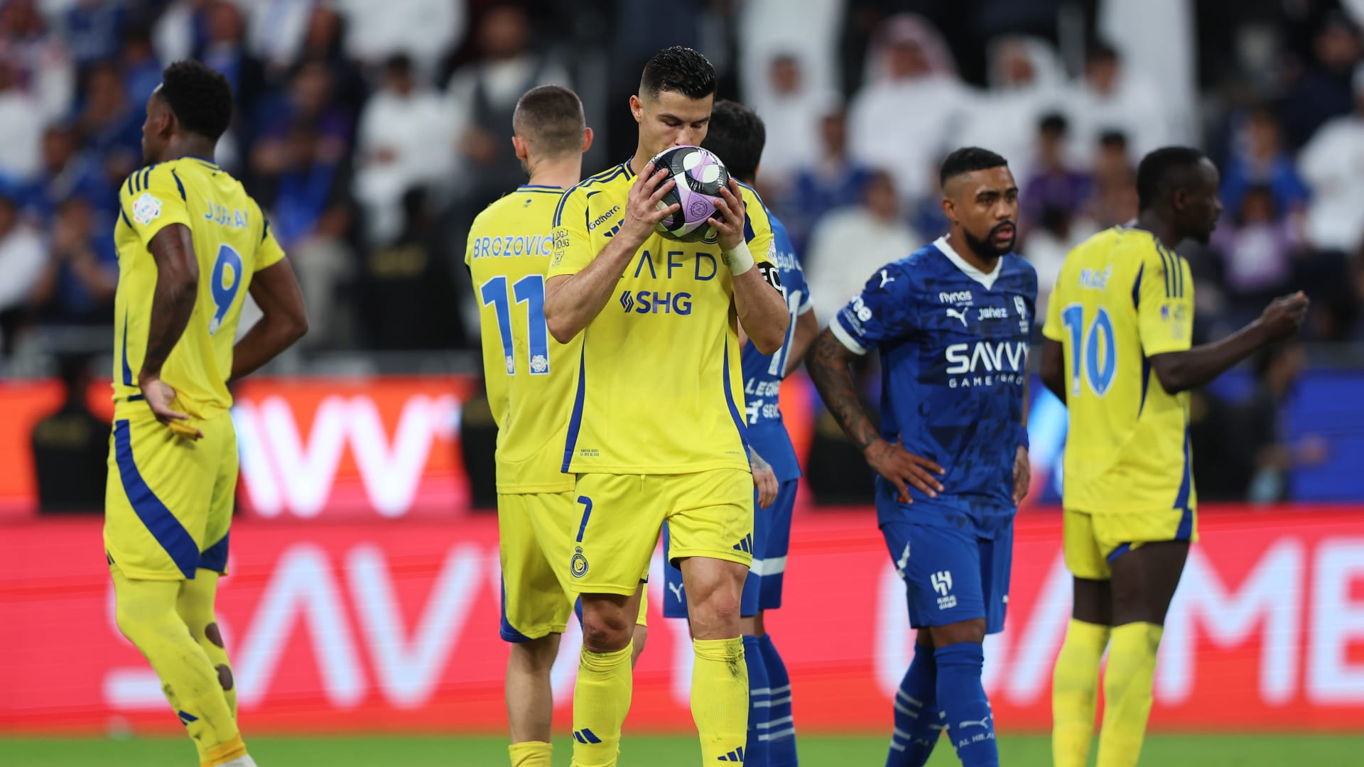 ديربي الرياض المرتقب: كل ما تريد معرفته عن سيناريوهات حسم لقب الدوري السعودي بين النصر والهلال