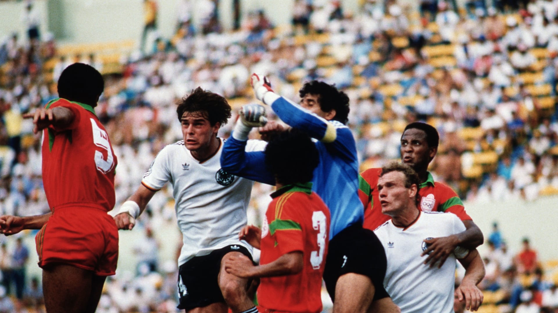 الأسود يكتبون التاريخ: إنجاز جيل المغرب 1986 في كأس العالم الذي ألهم القارات